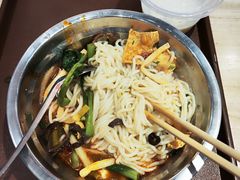 -柳州肥姨妈大骨螺蛳粉(万达中心店)