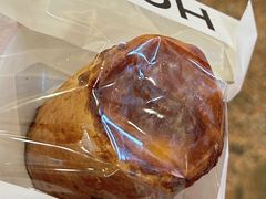 岩烧芝士法棍-HOT CRUSH趁热集合·现烤面包(环球港店)