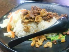 -陈老斯呼尔嗨吃烧烤(科巷店)
