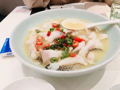 -港丽餐厅(高德置地店)