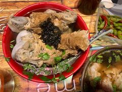 棒子骨-老谢野馄饨(延安路店)