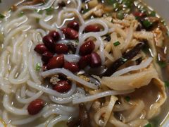 -丽丽三鲜螺蛳粉(田林路店)