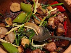 -八府香鸭·啫啫煲(华山路店)