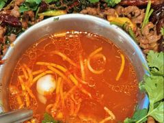 -毛辣果·贵州红酸汤牛肉火锅(西单店)