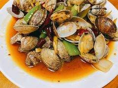 爆炒花斑蛤-温州一家人美食(西木头市店)