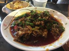 -巴四老城区炭火蛙锅(张江店)