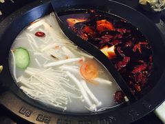 -重庆德庄火锅(体育中心店)