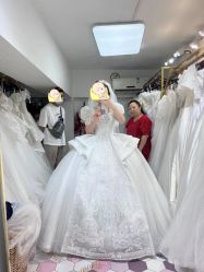 -NaNa婚纱礼服馆
