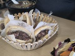 -闫家驴肉老店(华电一校店)