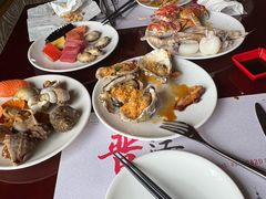 -荣誉国际酒店-云顶旋转餐厅