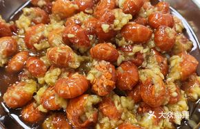 Golden Soup Garlic Crawfish