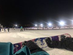 -采薇庄园四季滑雪场