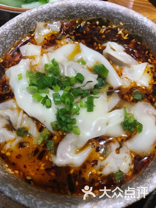 牛肉抄手面香辣牛肉面抄手图片 - 第1张