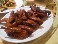 招牌烤乳鸽-石岐佬中山菜馆(张溪店)