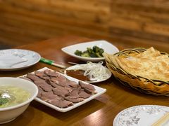 -李连贵熏肉大饼(中街盛京龙城店)