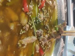 -有红鸡毛店·川菜(建设路店)