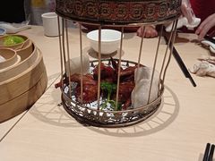 招牌脆皮乳鸽子-避风塘(宝山万达店)