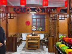 -果松木炭酸菜铜火锅·外婆参鸡汤