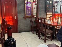 -湖南人家湘菜馆(镇江路店)