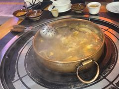 -阿山卓·野生菌火锅·纳西火塘烤肉