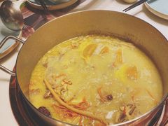 猪肚鸡锅底-洪氏嗨捞·猪肚鸡火锅(阳光天地店)