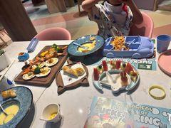 -水桶王国主题餐厅·聚会·生日派对·亲子活动·家庭套餐(亚龙湾希尔顿店)