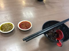 -灵芝妹子海鲜米线(香炉礁山姆店)