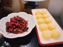 -香山湖家家宴(中山陵店)