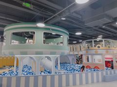 -蓝鲸奇亲子游泳俱乐部