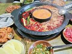 -黄潇洒老火锅(九眼桥宏济巷店)