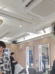 -一東造型烫发染发