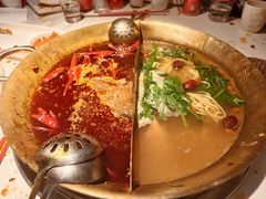 -小龙翻大江·小龙坎臻选店(太古里店)