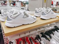 -BIGOFFS 超级折扣(仁恒伊势丹店)