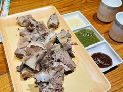 -蒙艾里民族传统菜蒙餐