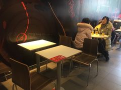 大堂-麦当劳(七宝乐购店)