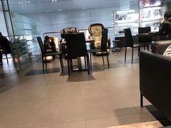 -杭州西湖保时捷售后服务中心(绍兴路店)