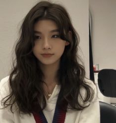 -安蒂护肤造型