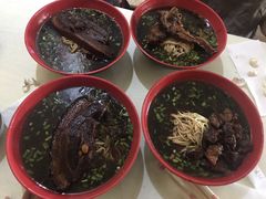 -小龙大肉面馆