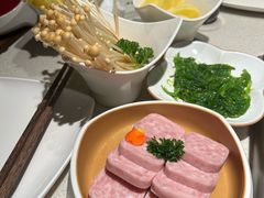 -海底捞火锅鲜切牛肉主题店(长寿路店)