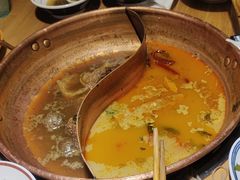 -洱火云南酸菜牛肉火锅(石景山当代商城店)