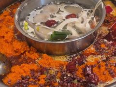 -岗上渣渣老火锅(两路口店)