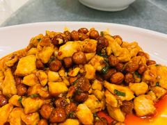 -侬佳蒸菜馆(听潮店)