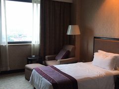 -山明水秀大饭店