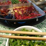 服务还是不错的，上来就送擦手巾，上菜也很快速