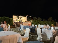 -亚龙湾希尔顿自助餐厅·海鲜·烧烤·沙滩BBQ·现场乐队