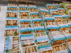-胖东来生活广场(健康路店)