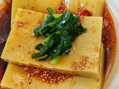 -蓝田九大碗民俗食府(蓝田店)