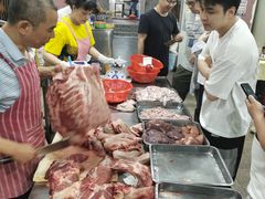 -标记美食新鲜猪杂(兴南大道店)
