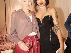 -Vivienne Westwood(上海来福士广场店)
