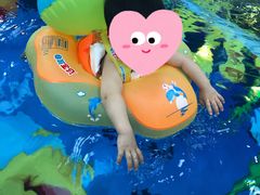 -蓝鲸奇亲子游泳俱乐部